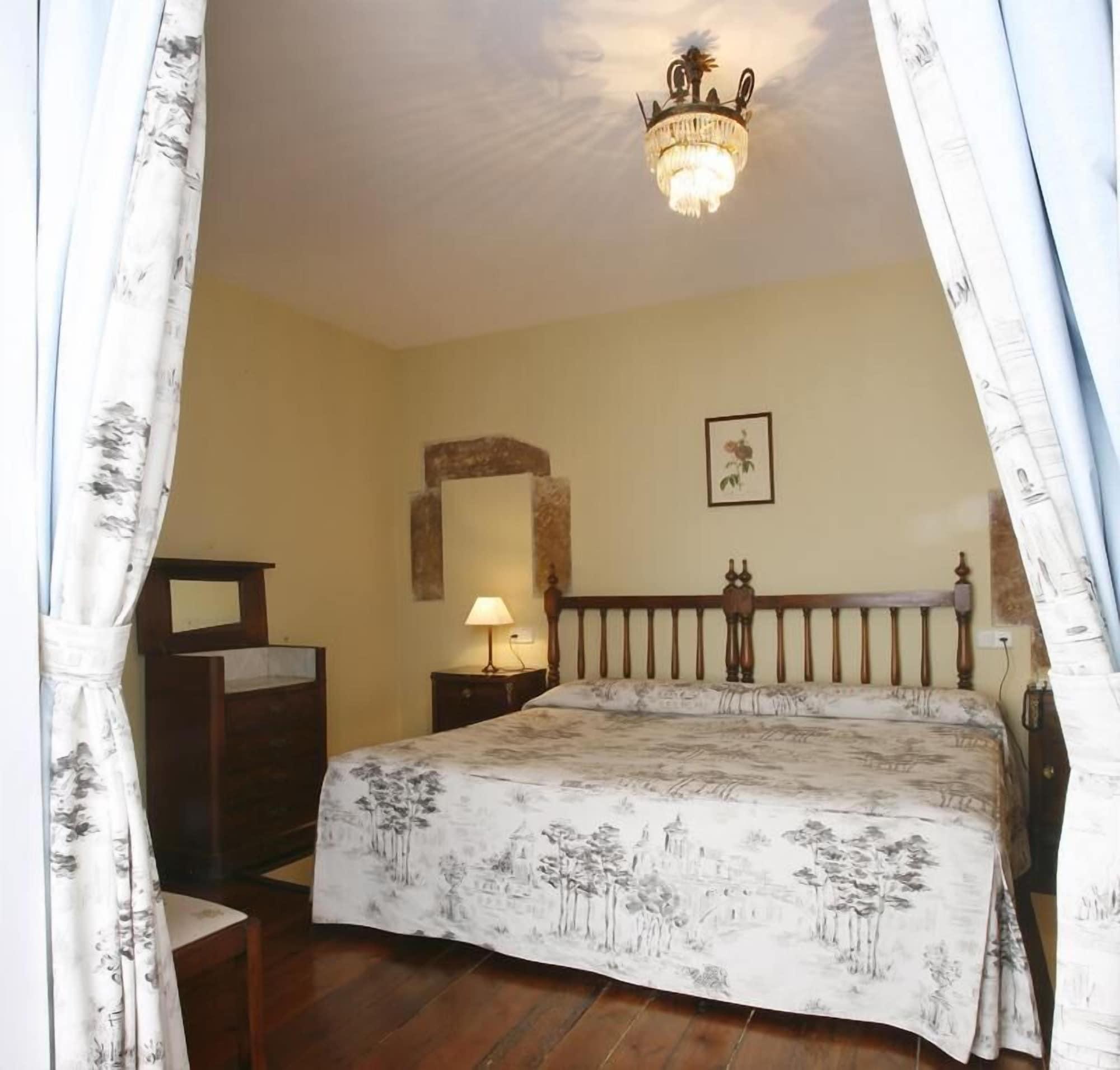 Hotel Pax Casona Del Busto プラビア エクステリア 写真