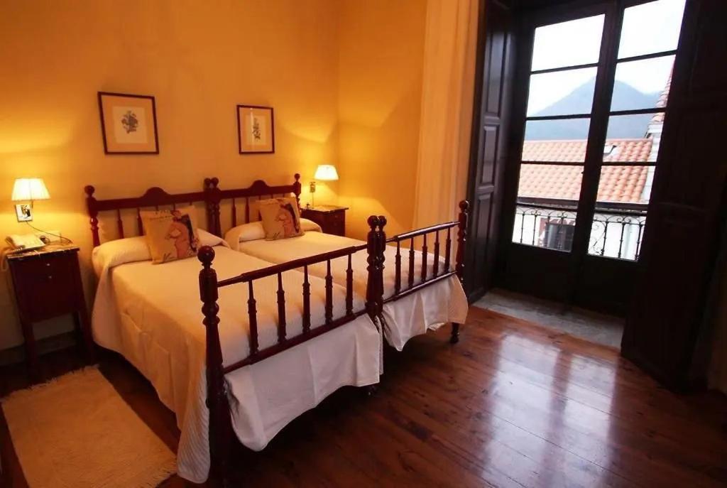 Hotel Pax Casona Del Busto プラビア エクステリア 写真
